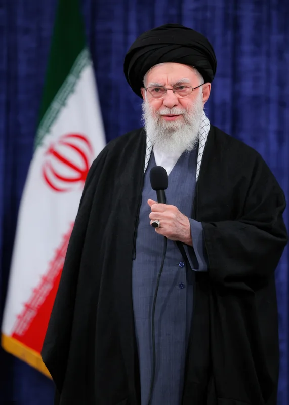 تابلوفرش امام شهید سید علی خامنه ای کد 9807